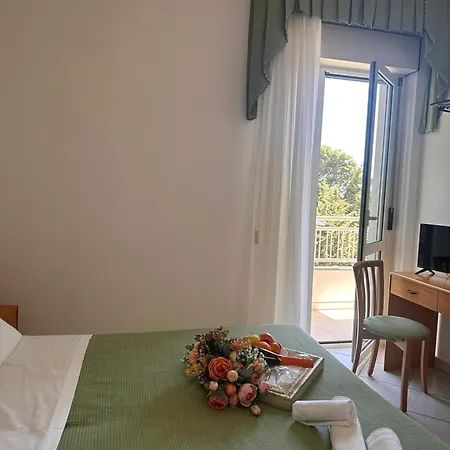 San Francesco ホテル 3*
