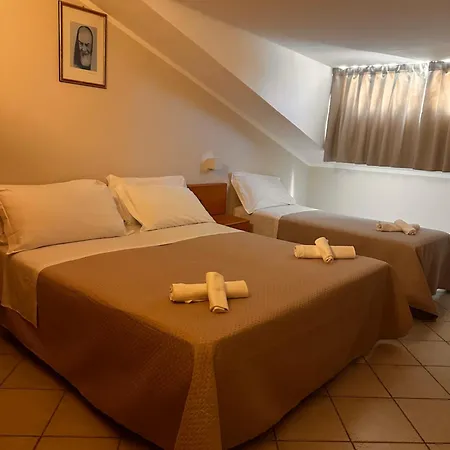 San Francesco ホテル 3*